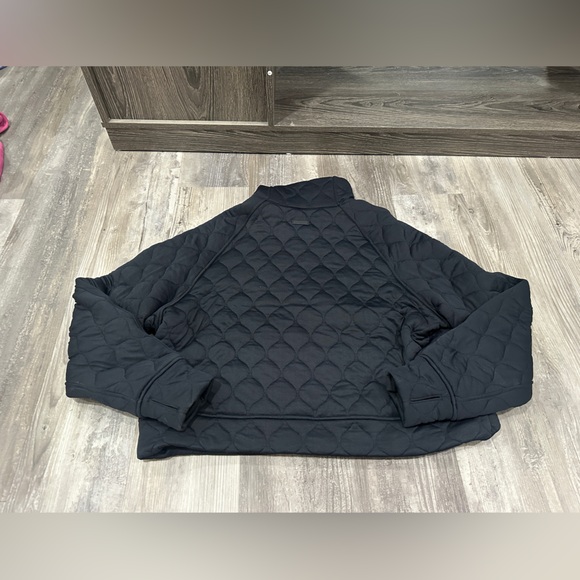 NEW with tags! Lululemon Scuba Oversized Quilted Half Zip
Black sz XL/XXL - Picture 2 of 12